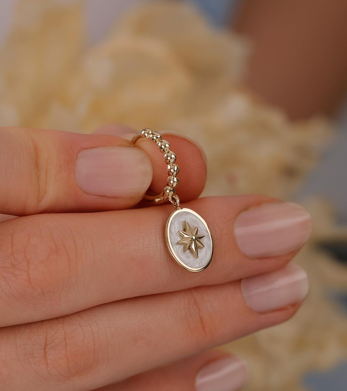 Mineli Pole Star Küpe