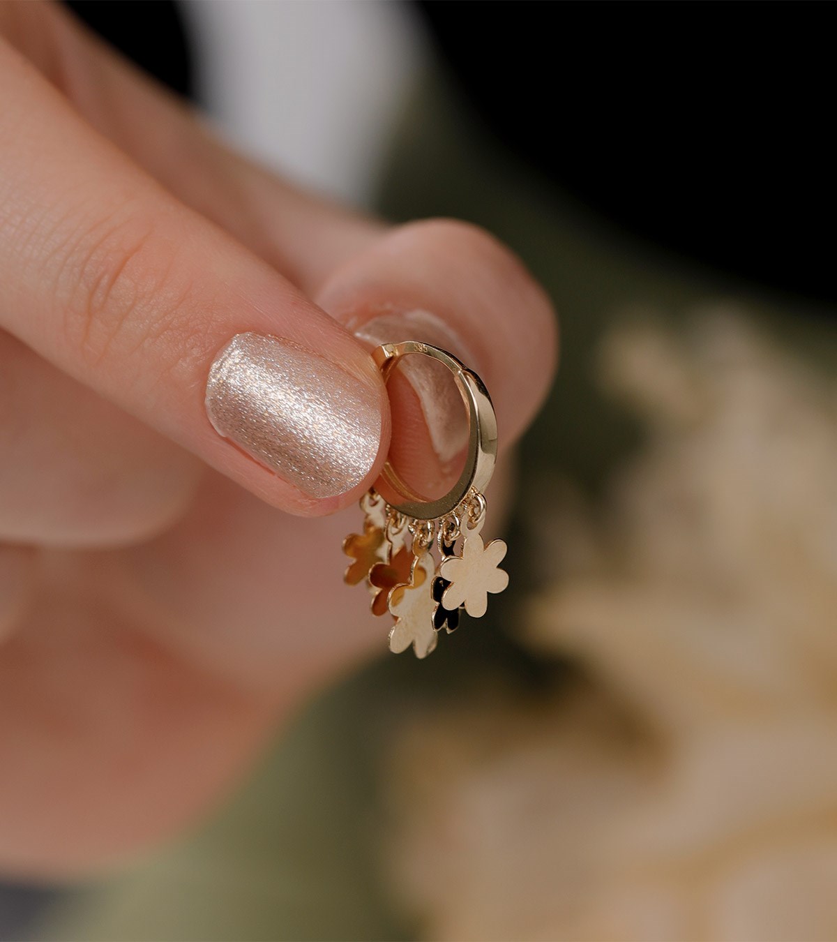 Çiçek Pullu Halka Küpe - Elis Kuyumculuk