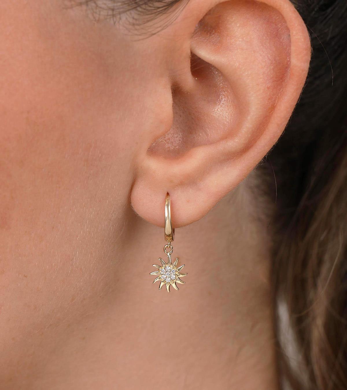 Taşlı Güneş Küpe