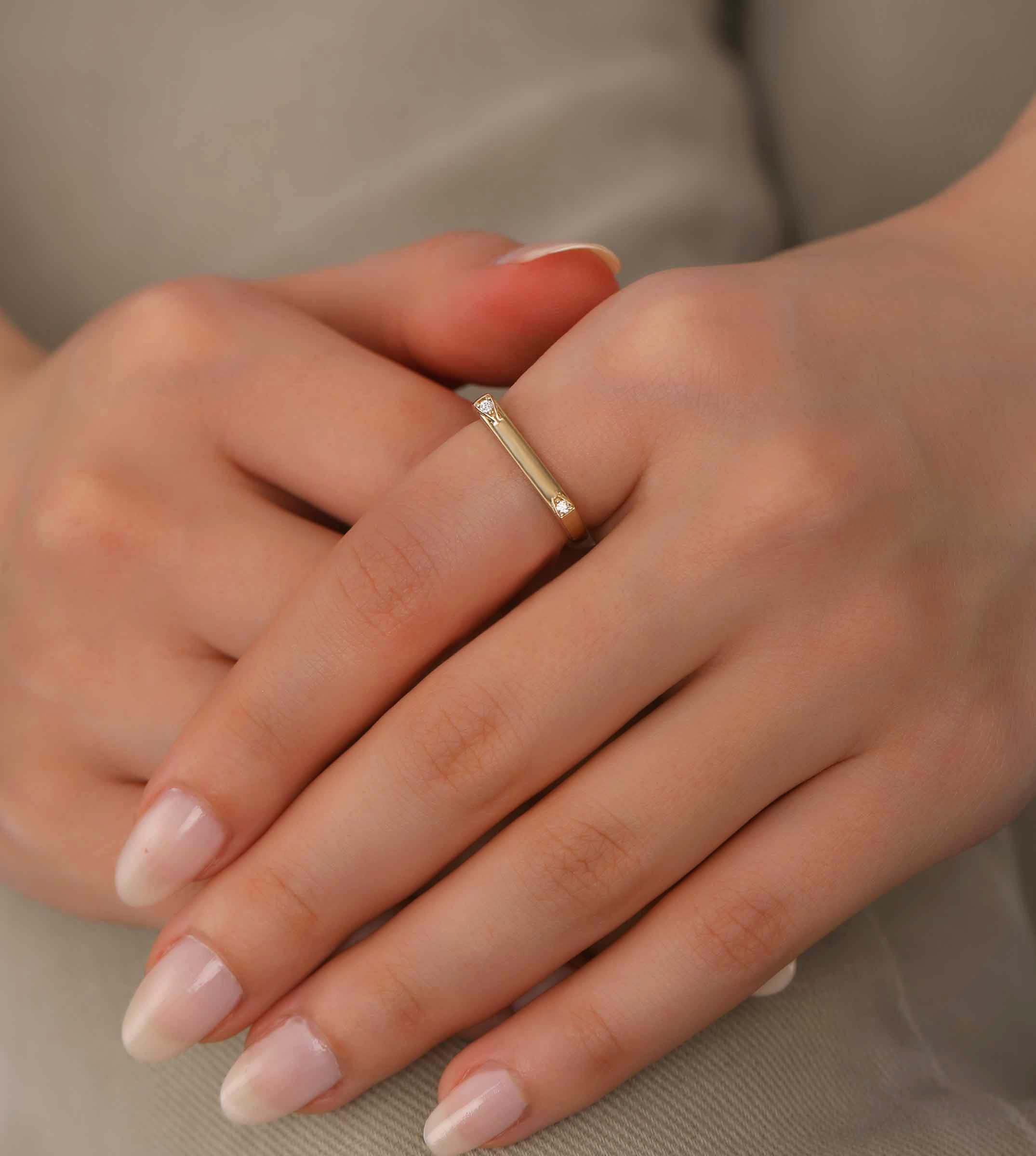 İki Taşlı Çizgi Yüzük