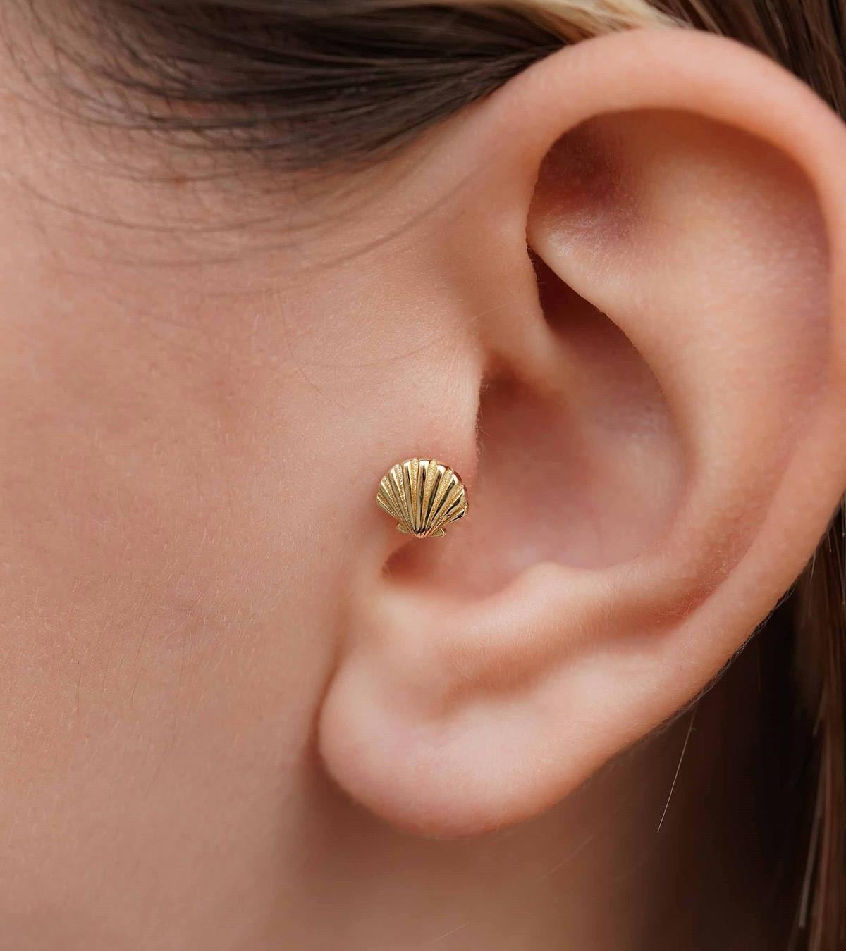 İstiridye Piercing (Tragus)