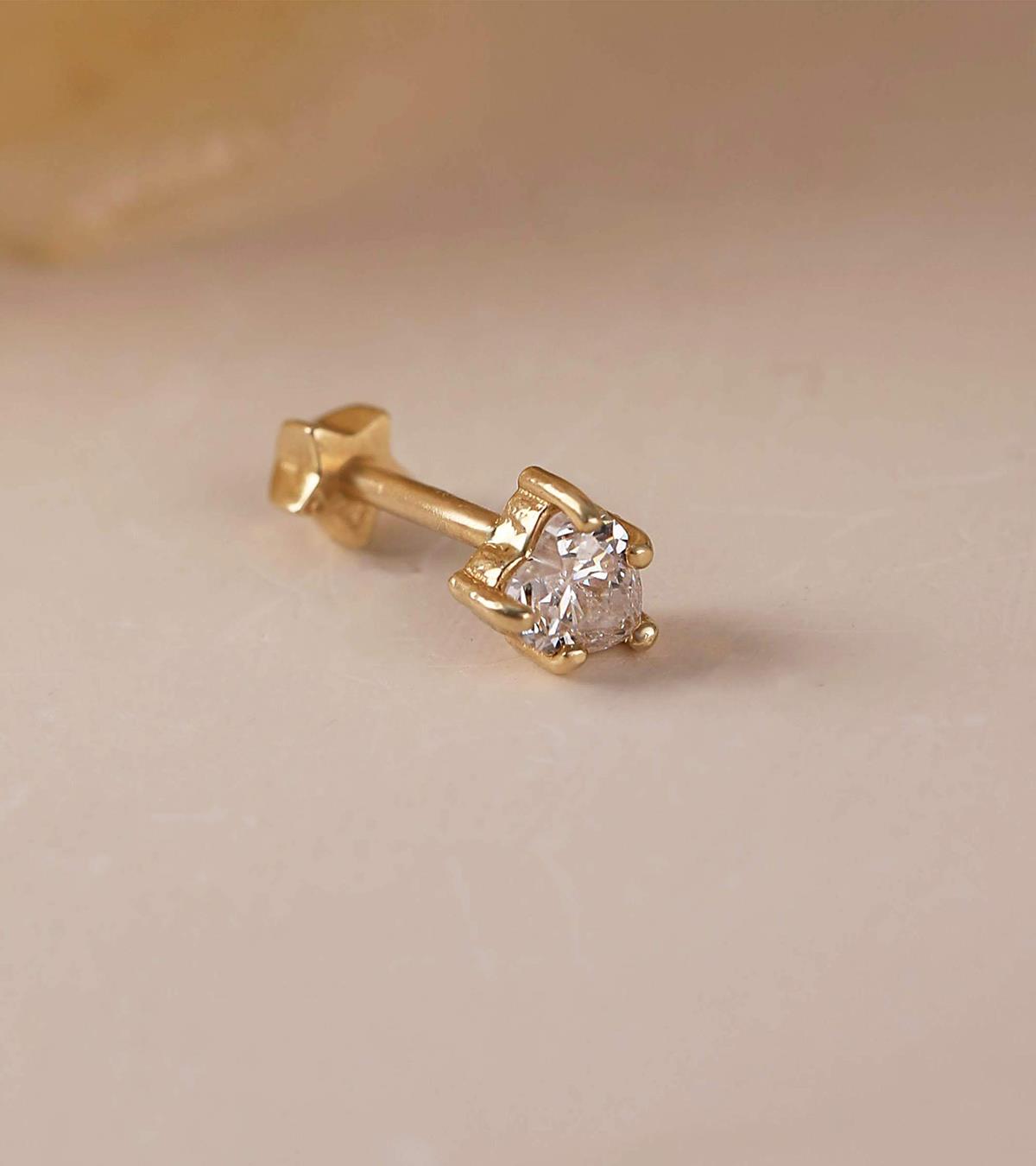 Kalp Tektaş Piercing (Tragus)