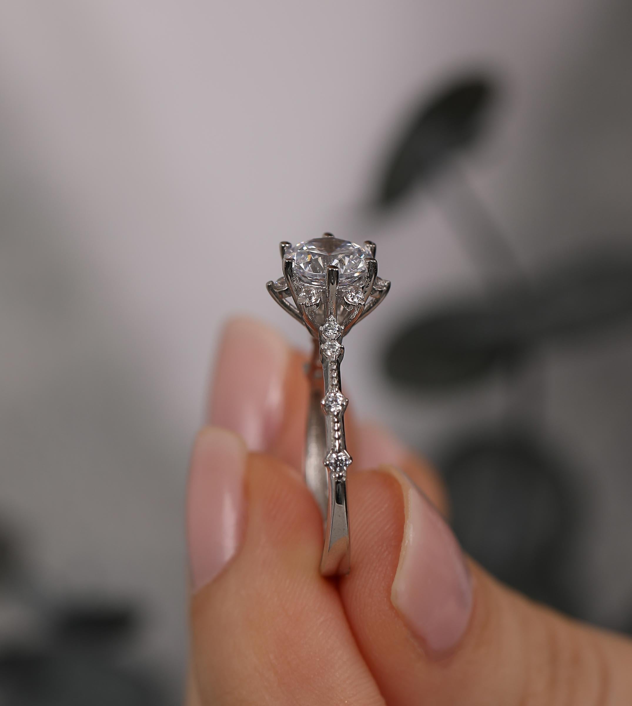 Lotus Yüzük-Beyaz