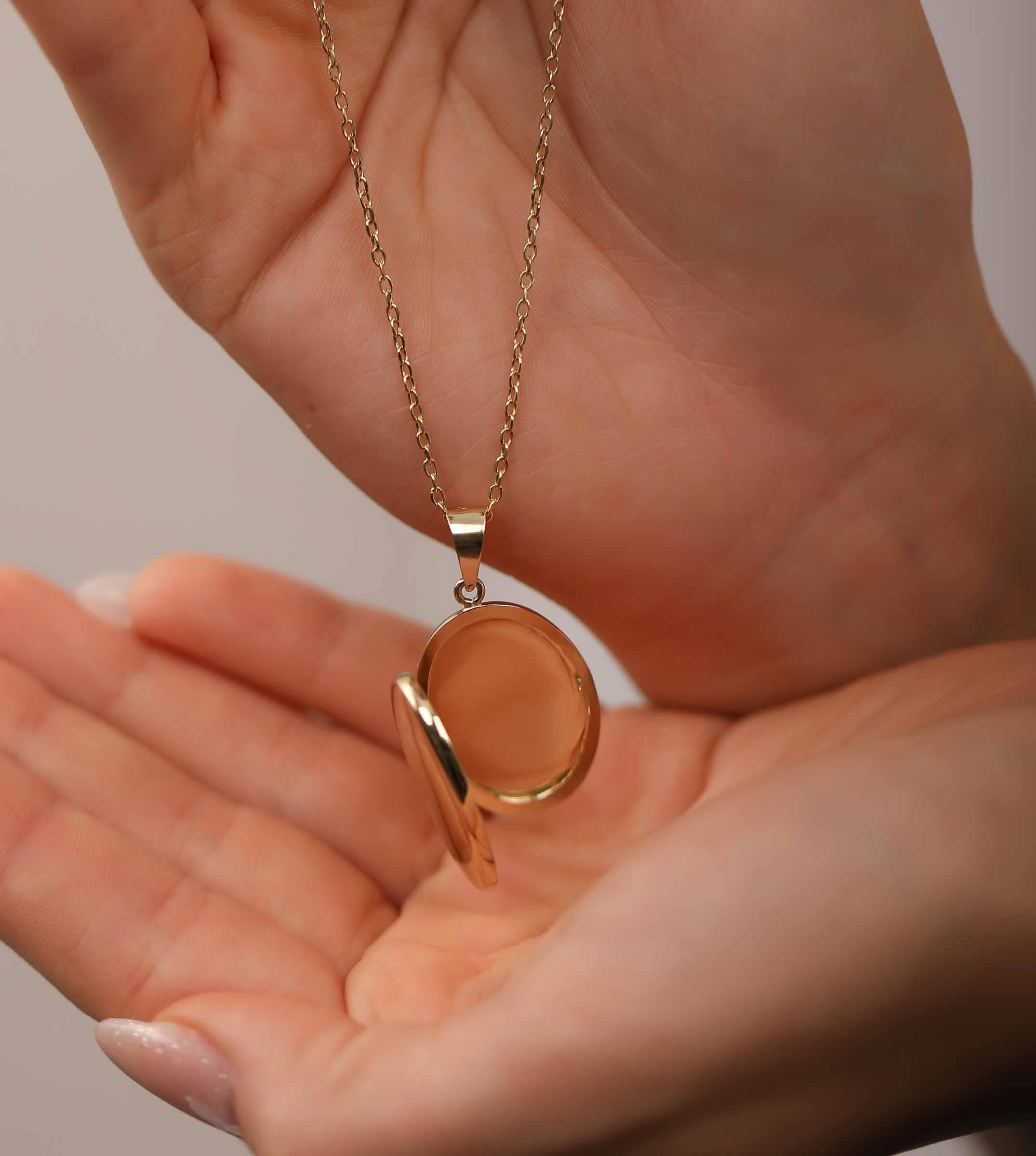 Oval Kapaklı Kolye Ucu-M