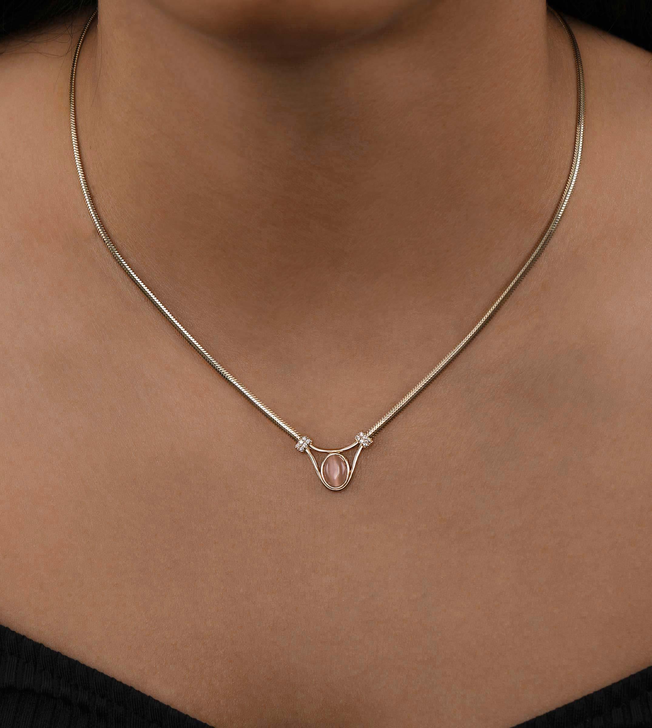 Pembe Taşlı Balıksırtı Kolye