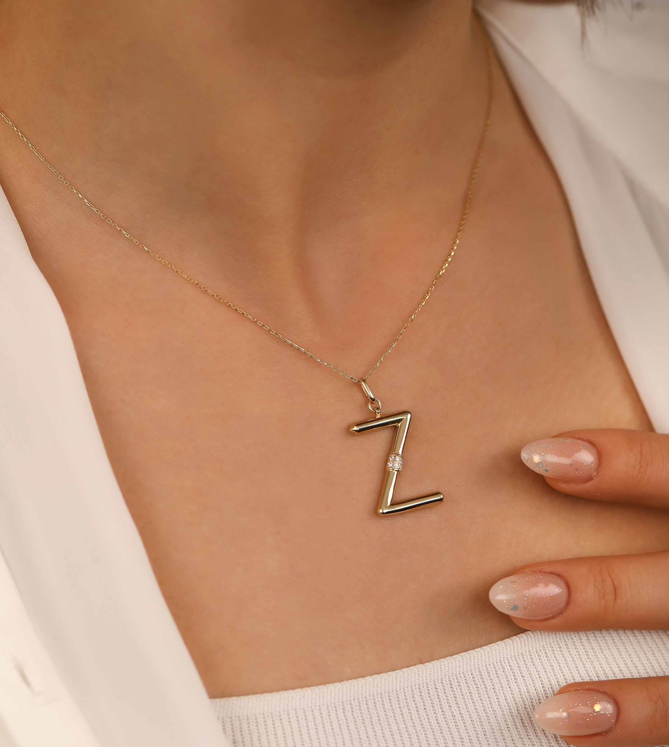 Taşlı Bambu Harf Kolye