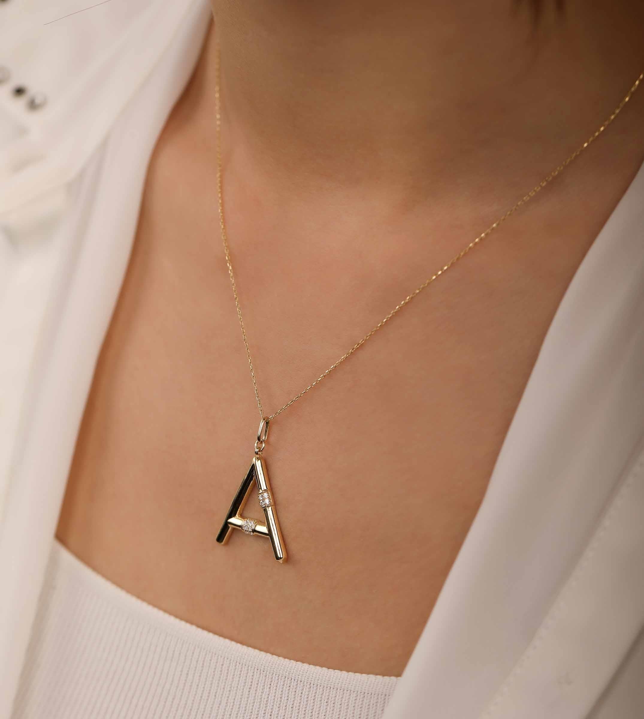 Taşlı Bambu Harf Kolye