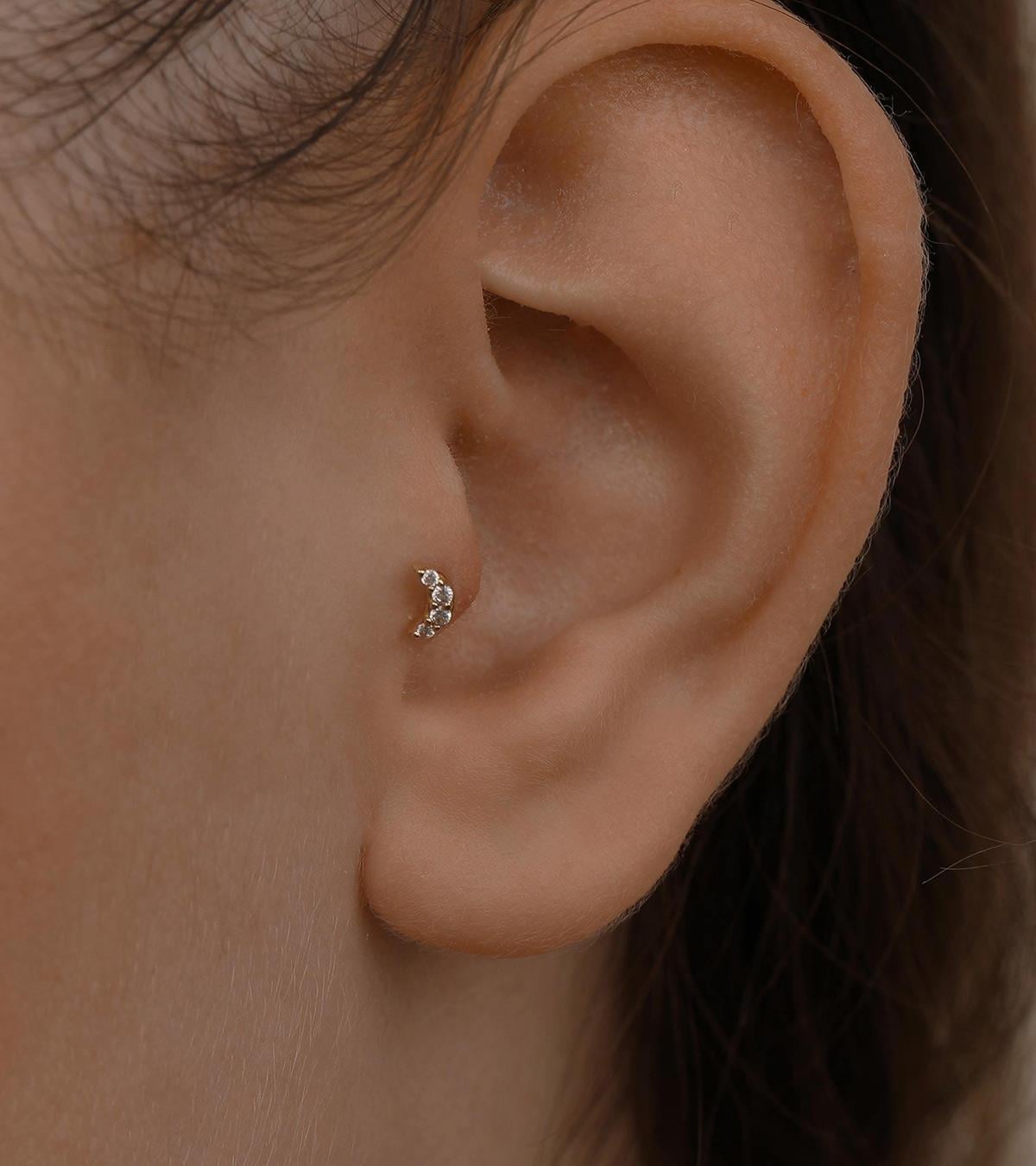 Taşlı Kavala Piercing (Tragus)