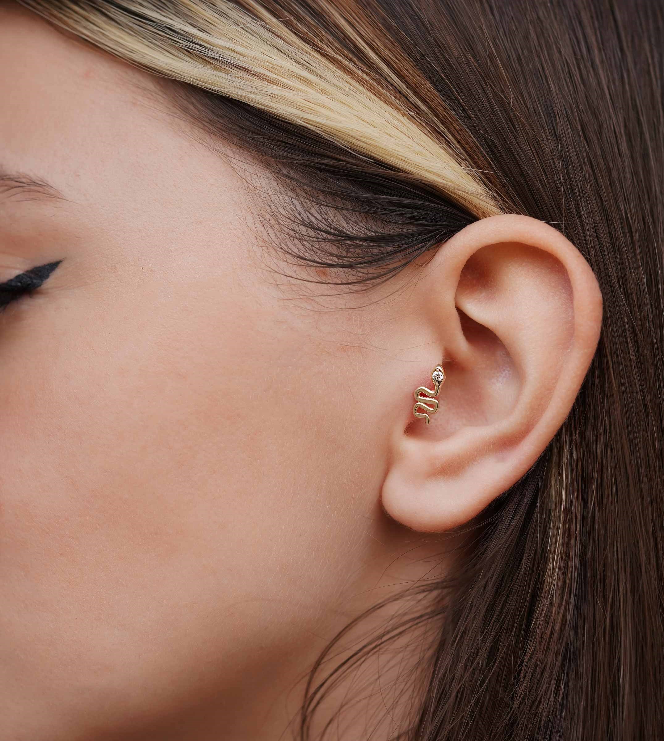 Taşlı Yılan Piercing