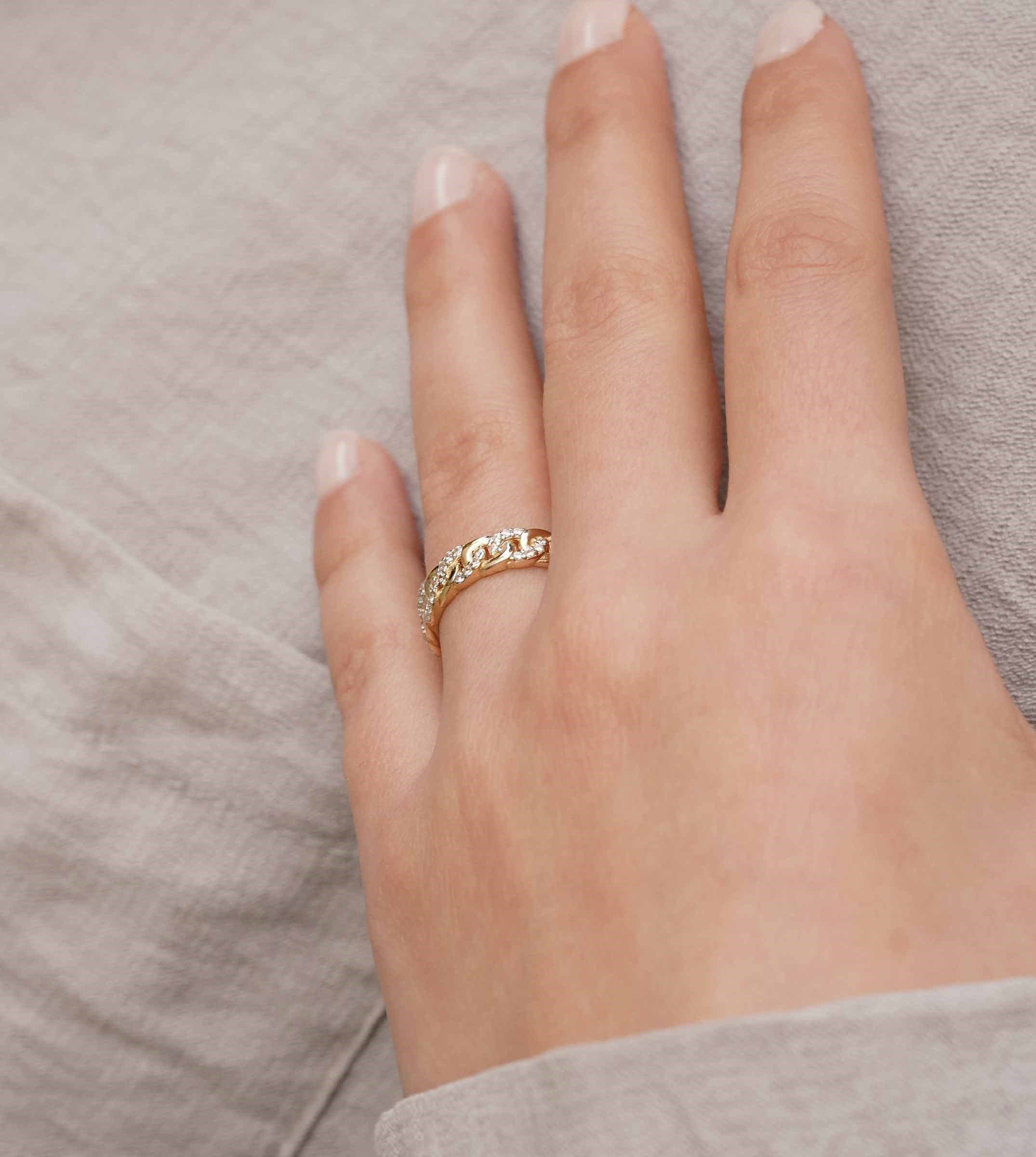 Taşlı Zincir Yüzük