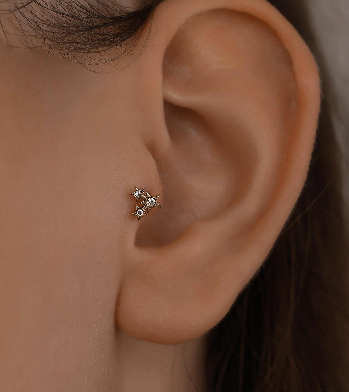 Üç Yıldız Piercing (Tragus)