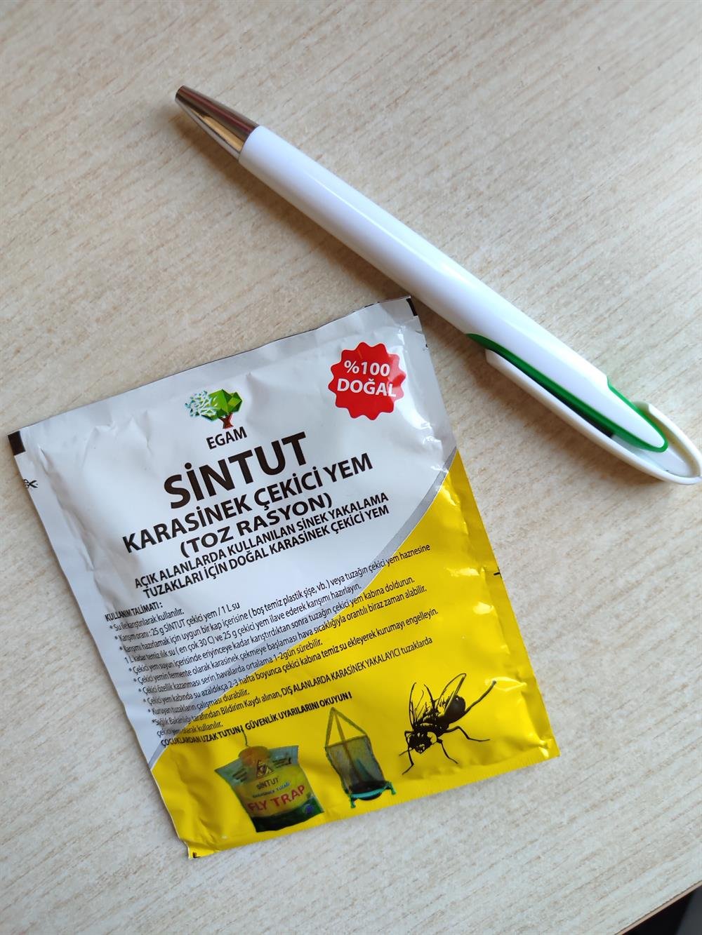 4 Adet Karasinek Çekici Yem