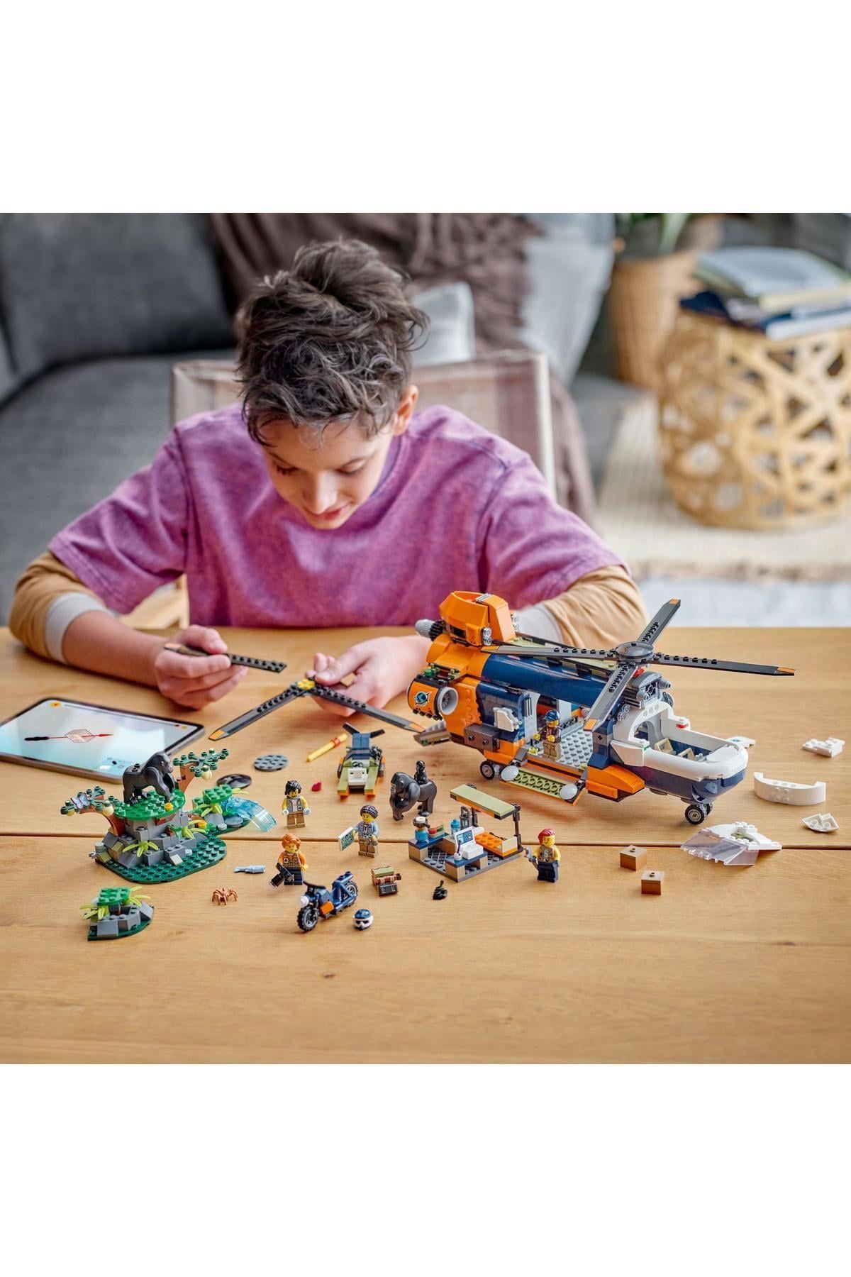 ® City Orman Kaşifinin Helikopteri Kamp Yerinde 60437 - 8 Yaş ve Üzeri Yapım Seti (881 Parça)-Lego