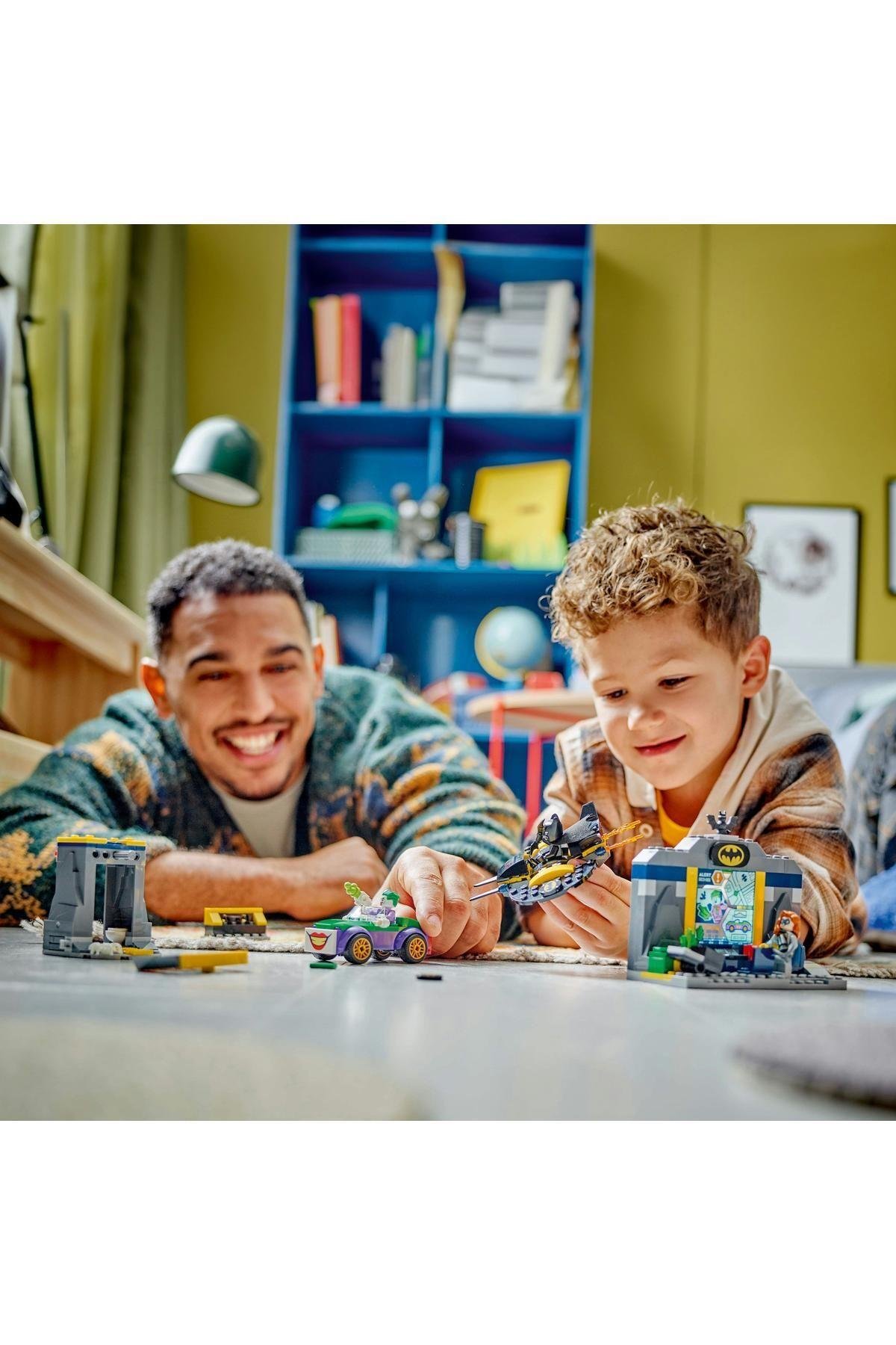 ® DC Batman™: Batman™, Batgirl™ ve Joker™ ile Batcave™ 76272 - 4 Yaş ve Üzeri Set (184 Parça)-Lego
