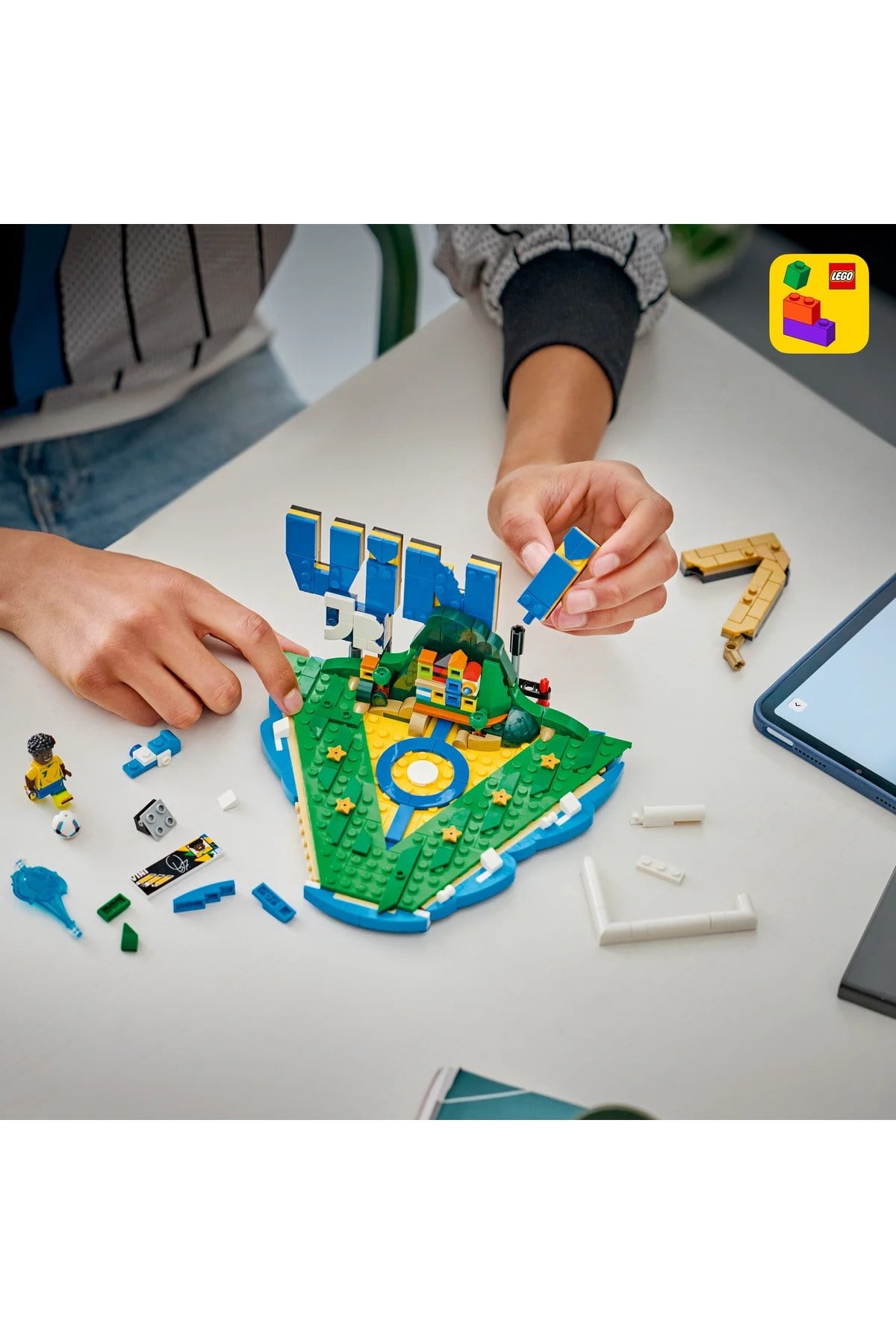 ® Editions Vini Jr. – Unutulmaz Futbol Anları 43027 - 10+ için Oyuncak Yapım Seti (510 Parça)-Lego