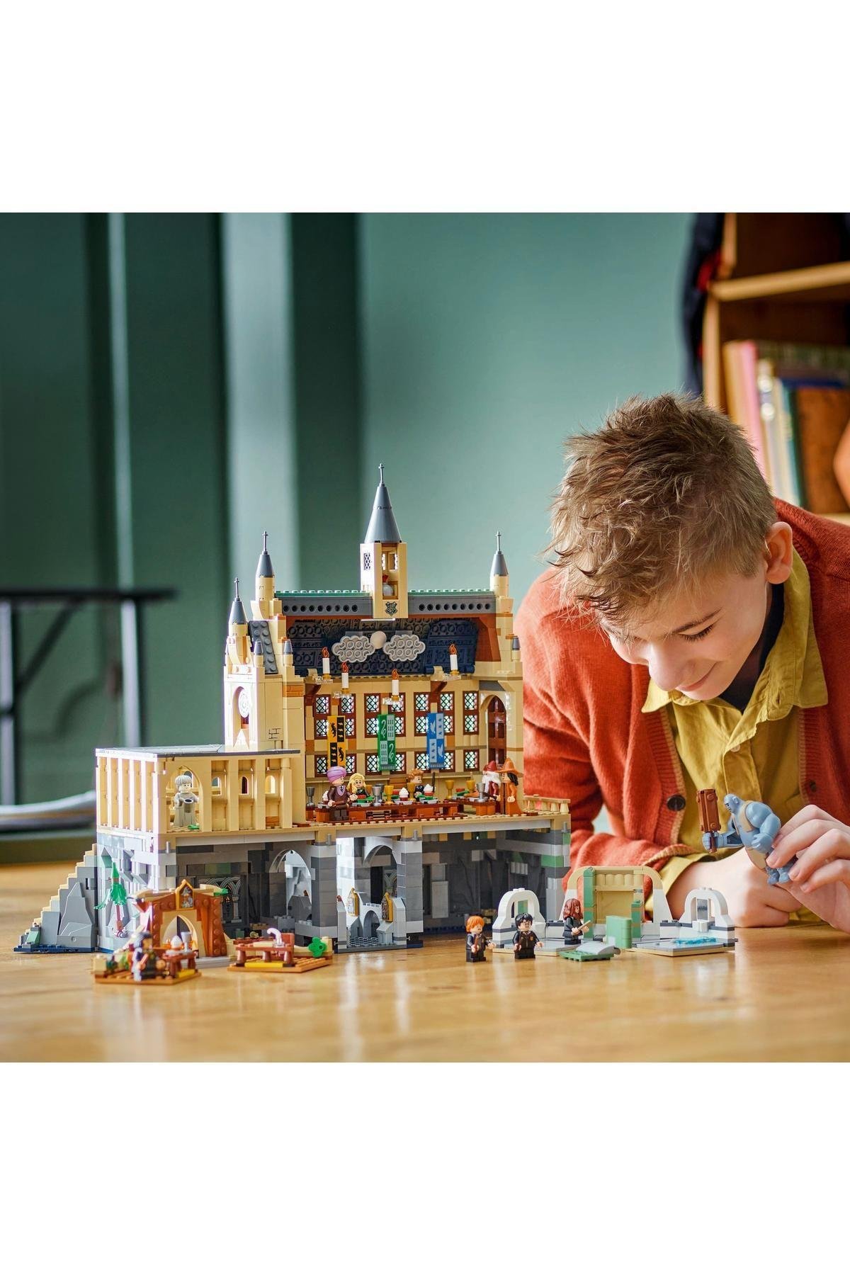® Harry Potter™ Hogwarts™ Şatosu: Büyük Salon 76435 – 10 Yaş ve Üzeri Yapım Seti (1732 Parça)-Lego
