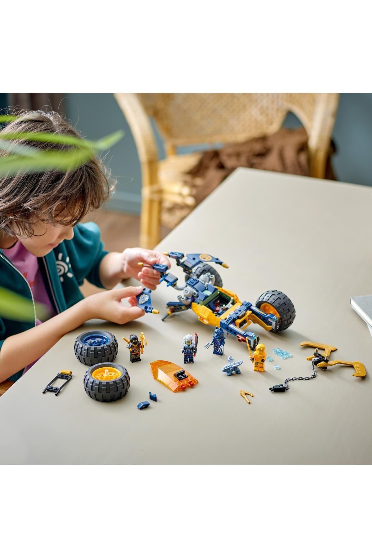 ® NINJAGO® Arin’in Ninja Arazi Buggy Arabası 71811 - 7 Yaş ve Üzeri İçin Yapım Seti (267 Parça)-Lego