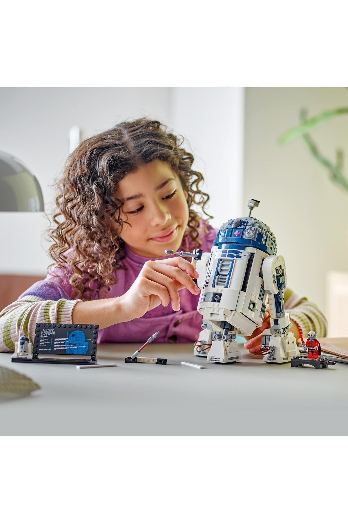 ® Star Wars™ R2-D2™ 75379 - 10 Yaş ve Üzeri İçin Yapım Seti (1050 Parça)-Lego