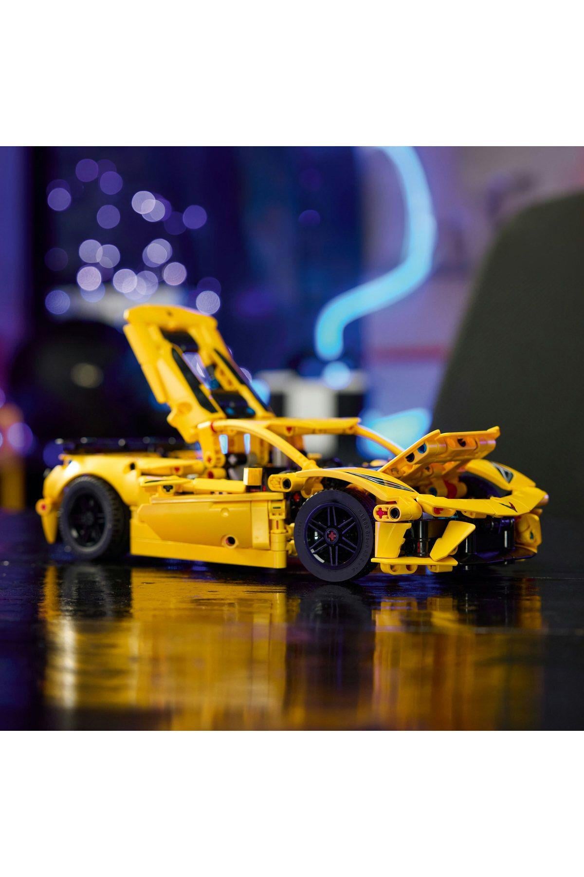 ® Technic Chevrolet Corvette Stingray 42205 - 9+ Araba İçeren Oyuncak Yapım Seti (732 Parça)-Lego Technic