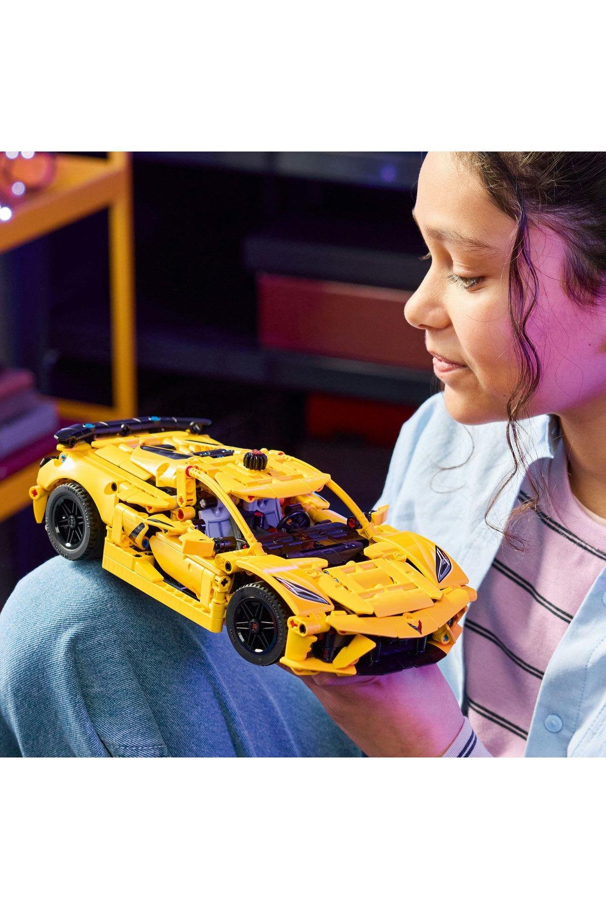 ® Technic Chevrolet Corvette Stingray 42205 - 9+ Araba İçeren Oyuncak Yapım Seti (732 Parça)-Lego Technic