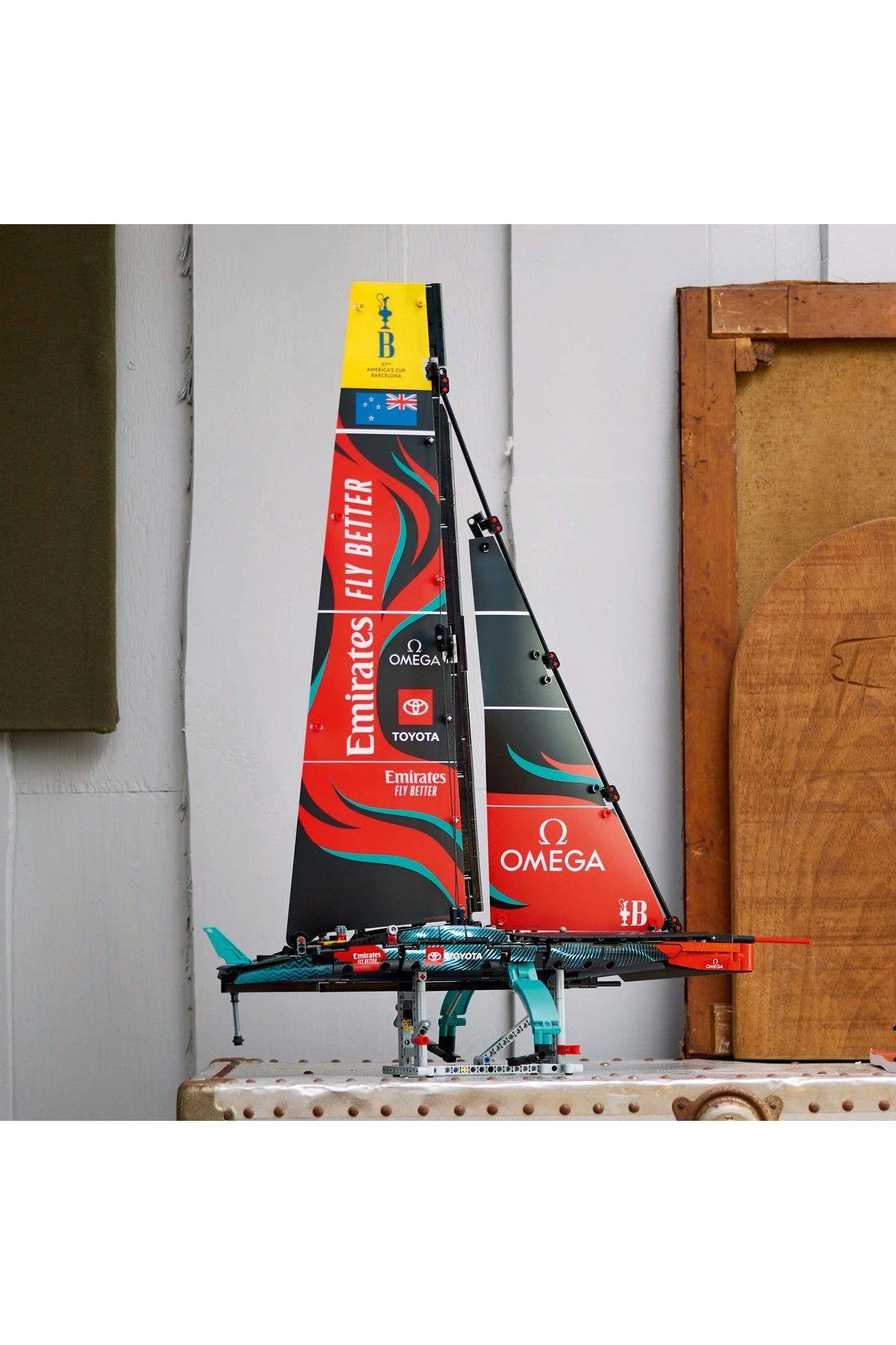 ® Technic Emirates Team New Zealand AC75 Yat 42174 - Yetişkinler için  Yapım Seti (962 Parça)-Lego Technic