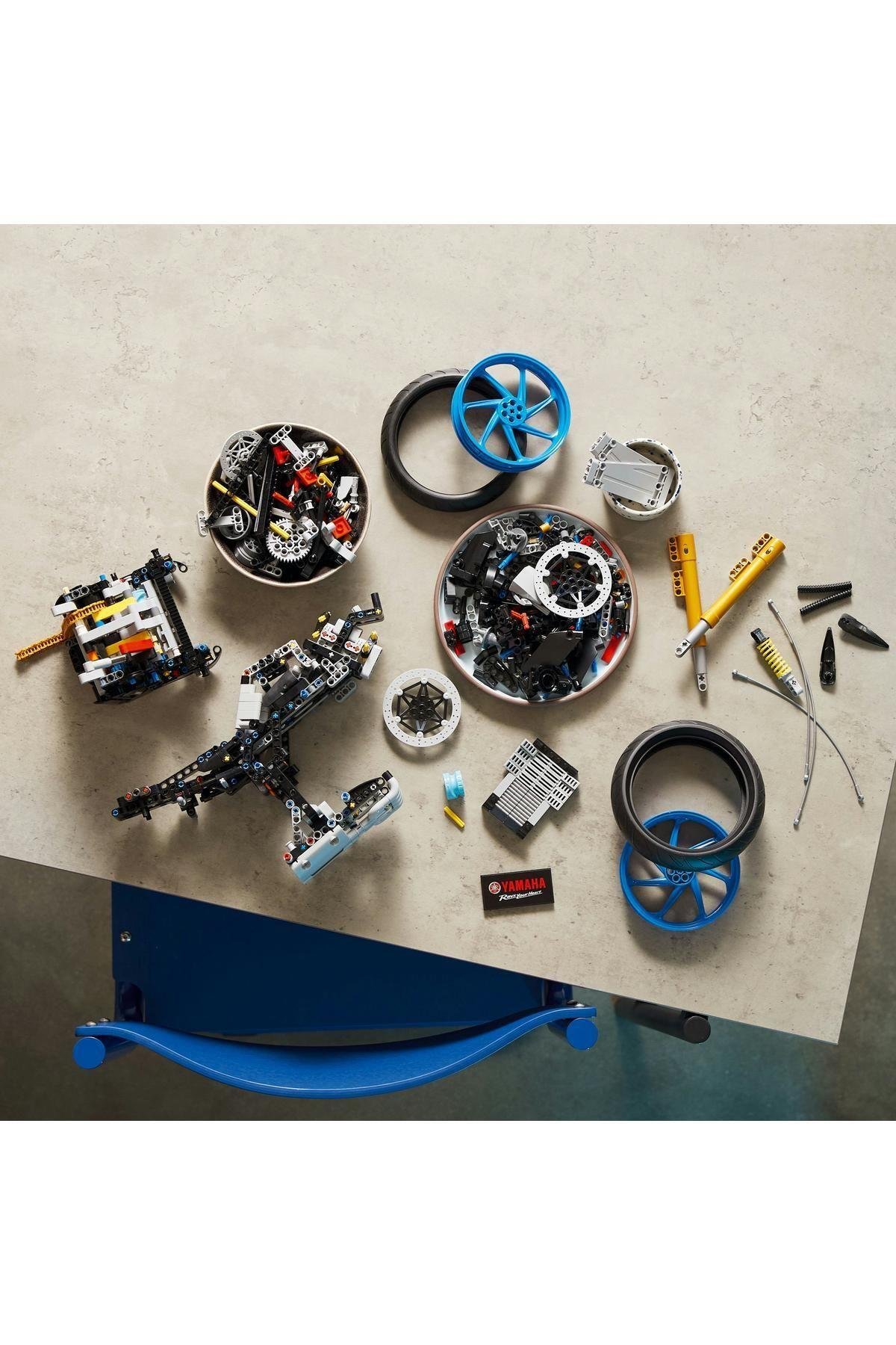 ® Technic Yamaha MT-10 SP 42159 - Yetişkinler için Koleksiyonluk  Model Yapım Seti (1478 Parça)-Lego Technic