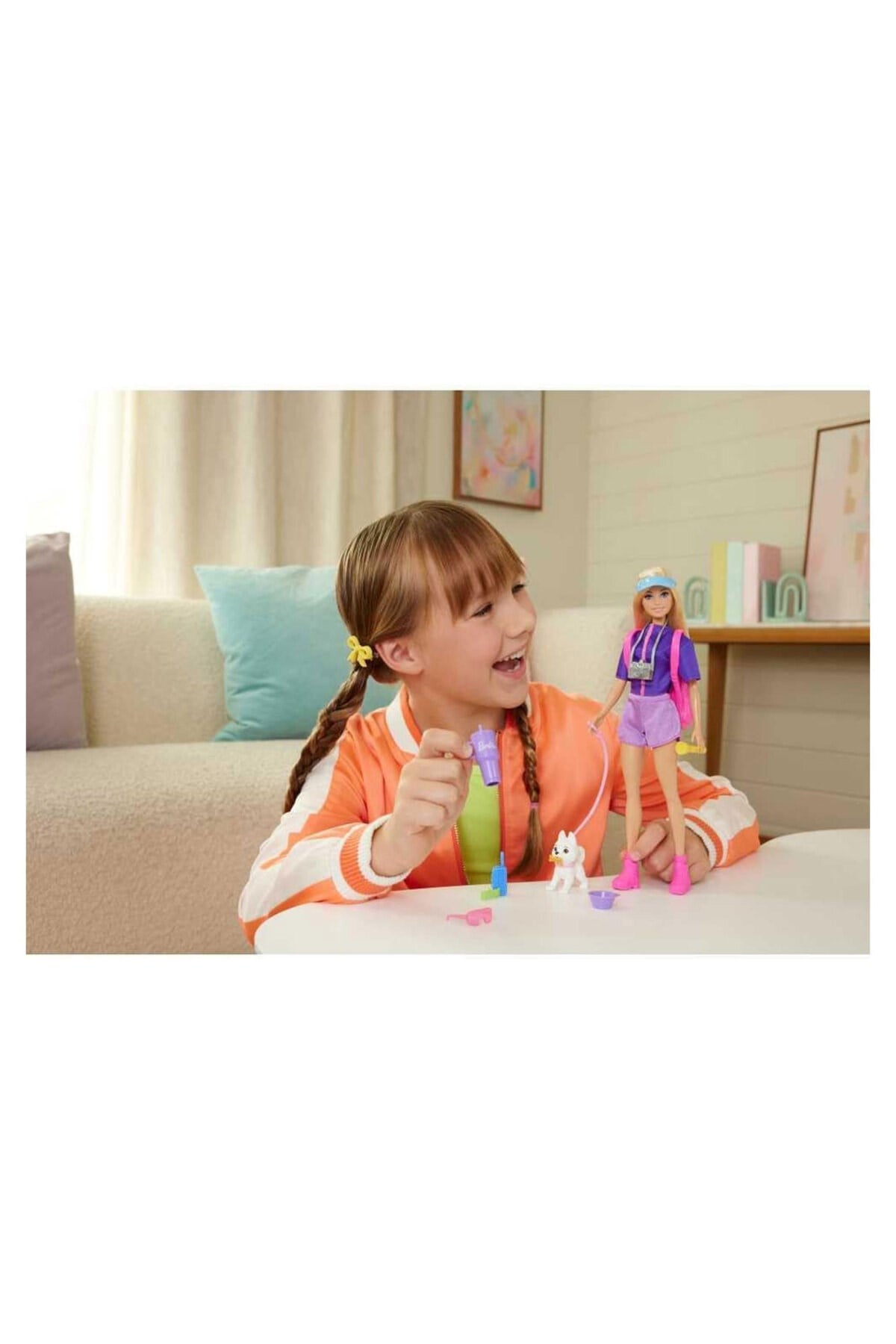 Barbie Malibu Bebek ve Aksesuar Seti JJV59-Oyuncak Bebekler