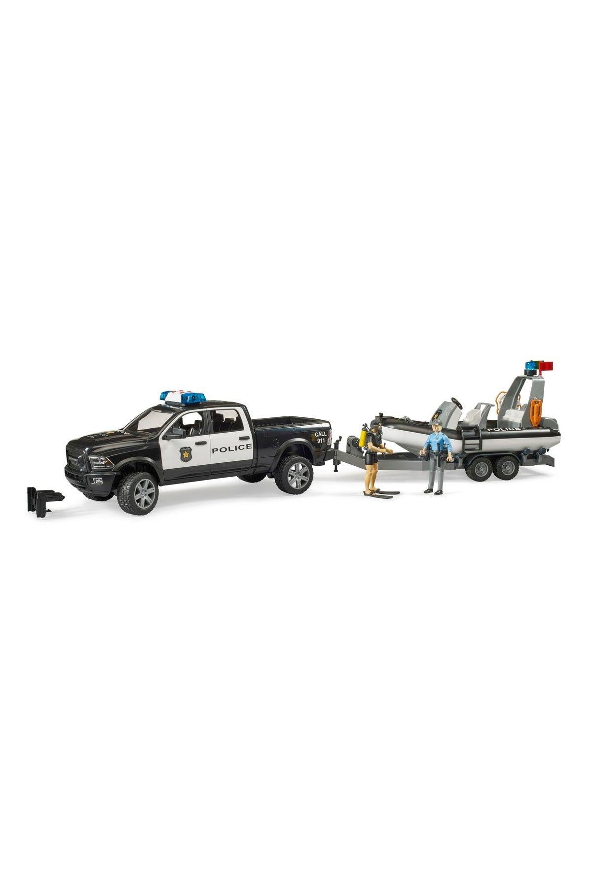Bruder Br02507 Ram 2500 Polis Aracı Römork Zodyak 2 Figür Ve Aksesuarlar-Oyuncak Arabalar ve Kamyonlar