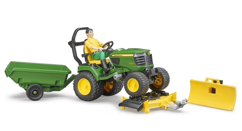 Bruder John Deere Çim Biçme Traktörü Ve Bahçıvan BR62104-Maket Araçlar