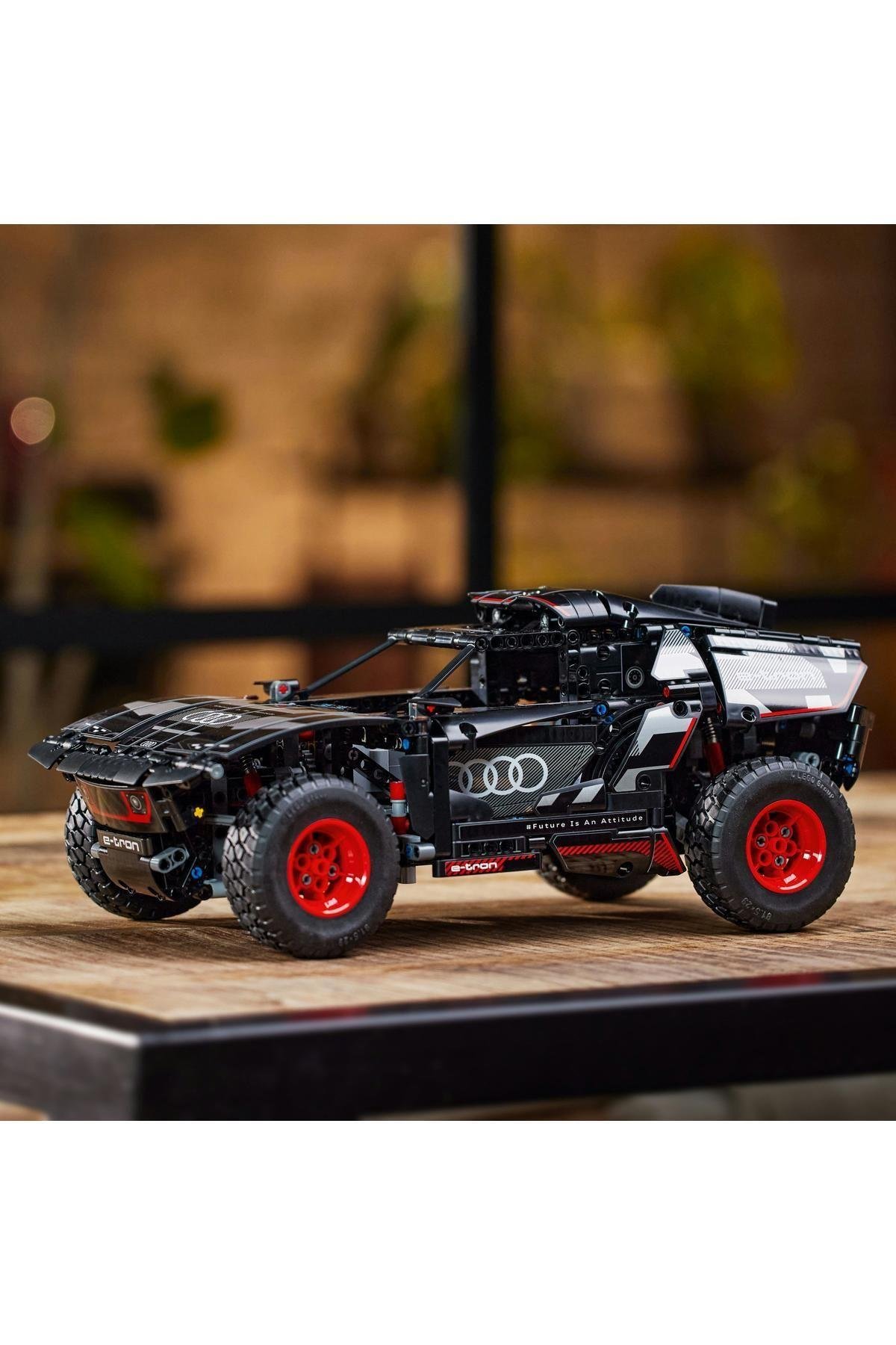 Gfcs 42160 Audi Rs Q E-tron (914 Parça) gextr 1022830-Lego Technic