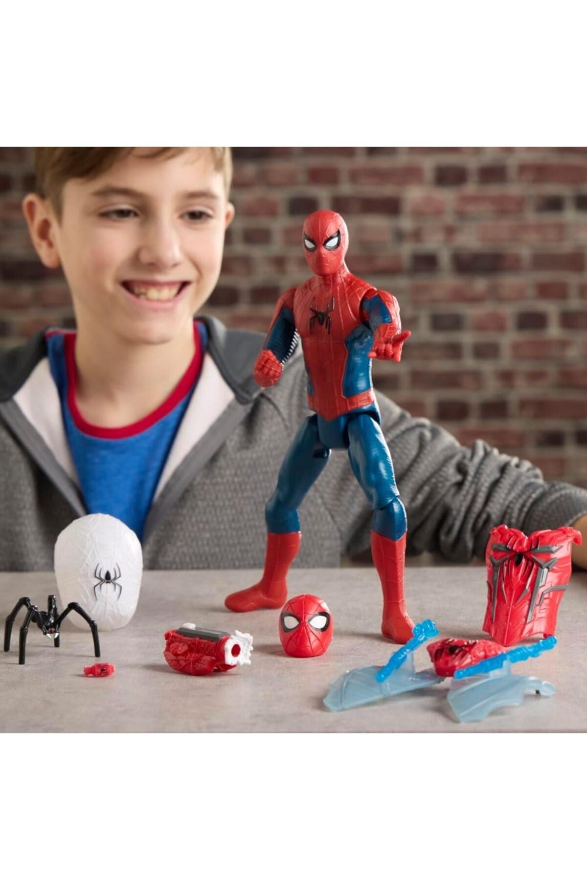 Hasbro Spider-Man Titan Serisi Ultimate Aksiyon Figürü G2450-Karakter Figürleri