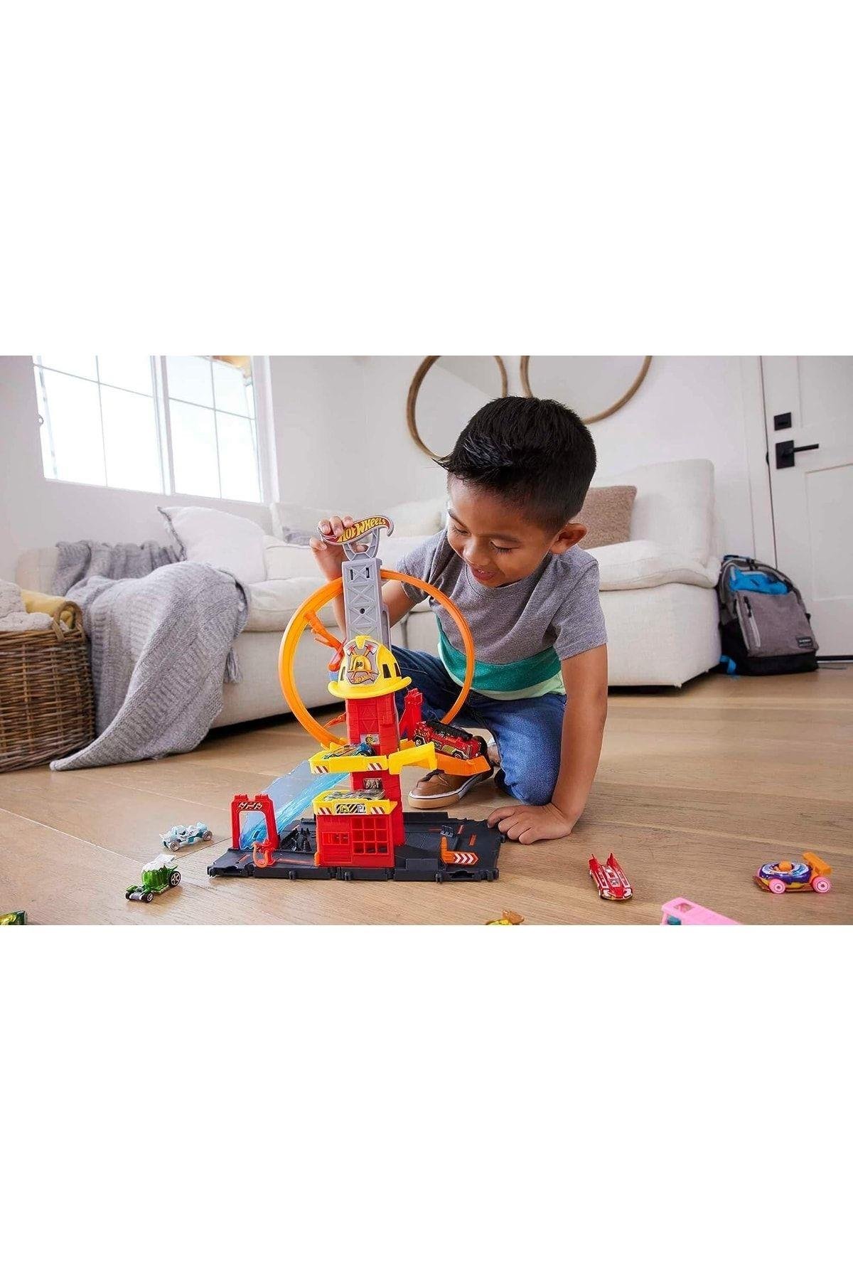 HOT WHEELS Hkx41 Hot Wheels Çember Pistli Iftaiye Istasyonu-Araba Garaj ve Setleri