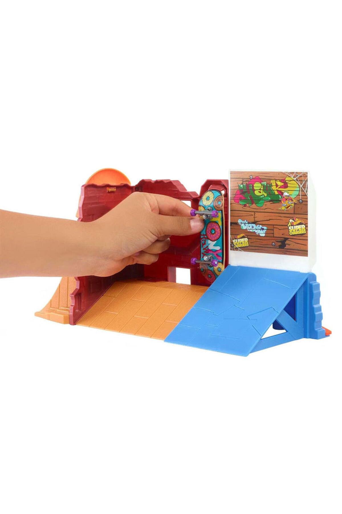 HW SKATE DROP IN SKATE SET ASST DONUT SKATEPARK HGT92-Araba Garaj ve Setleri