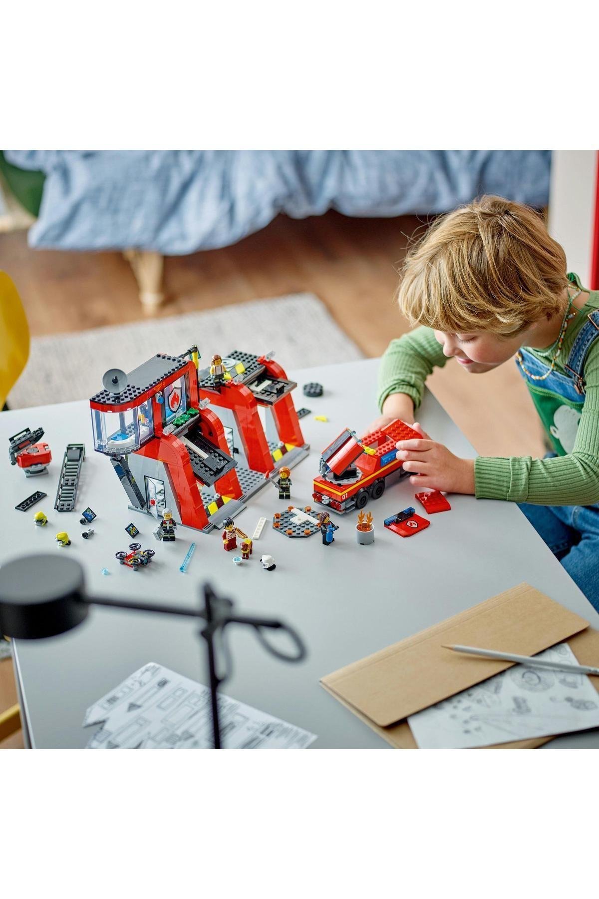 LEGO ® City İtfaiye Kamyonlu İtfaiye Merkezi 60414 -  Yaratıcı Oyuncak Yapım Seti (843 Parça)-Lego