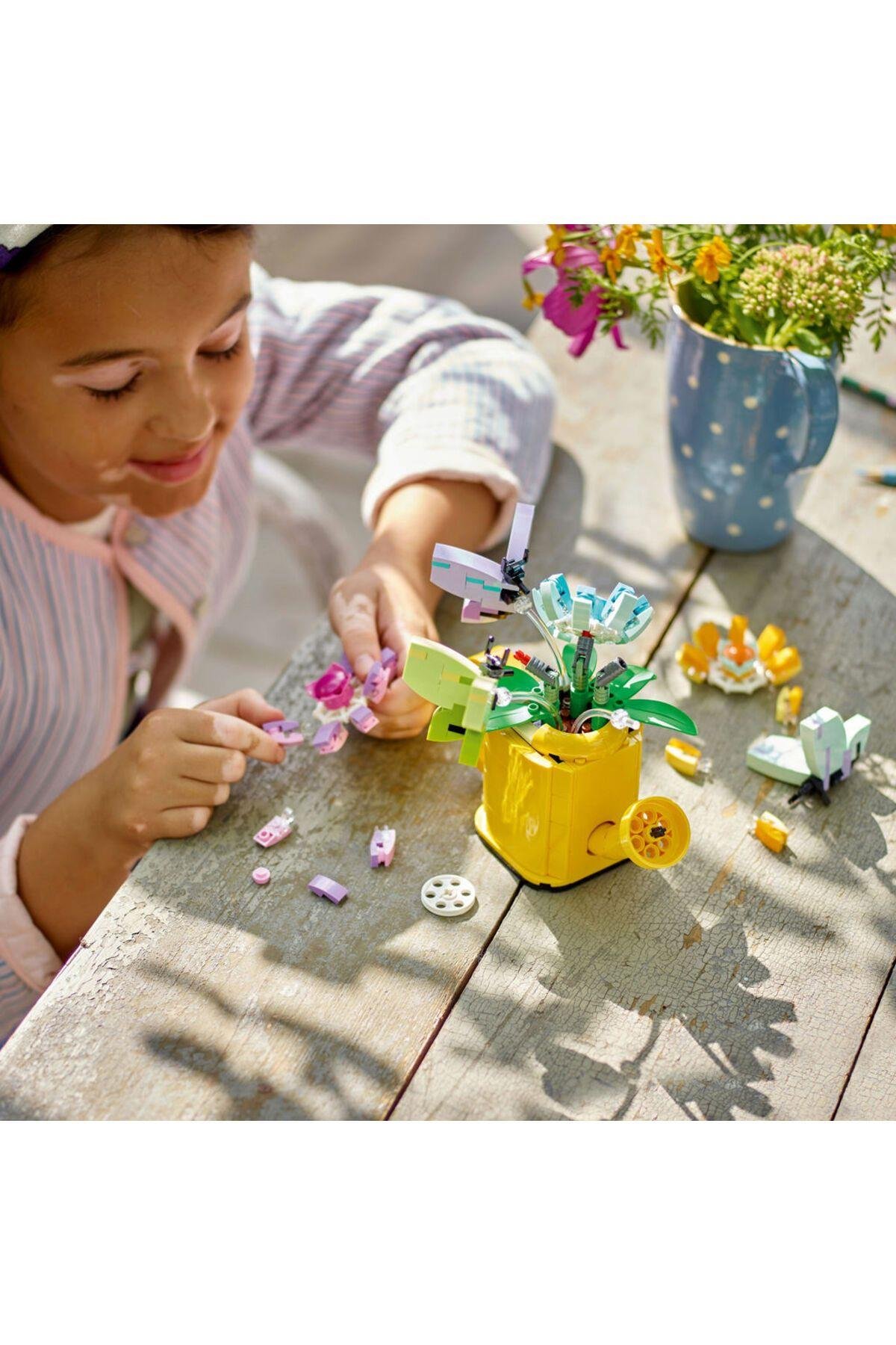 LEGO ® Creator Sulama Kabında Çiçekler 31149 -  3’ü 1 Arada Yaratıcı Oyuncak Yapım Seti (420 Parça)-Lego