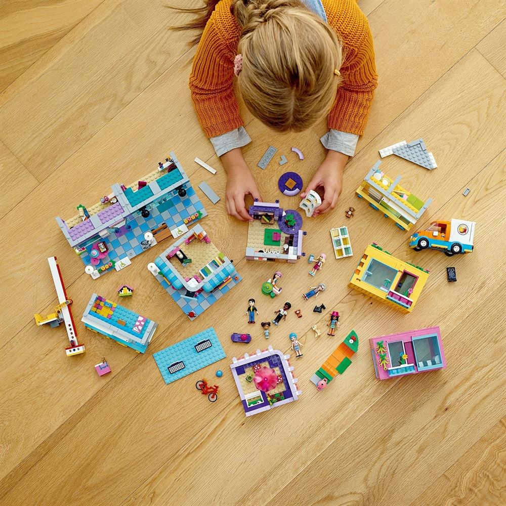 Lego Friends Ana Cadde Binası 41704-Lego