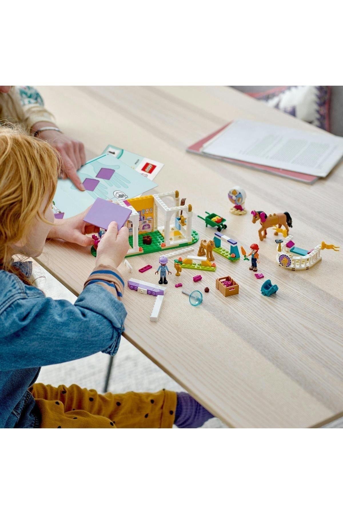 LEGO ® Friends At Eğitimi 41746 - 4 Yaş Ve Üzeri Çocuklar Için 2 Mini Bebek Ve 2 At Figürü Içer-Lego