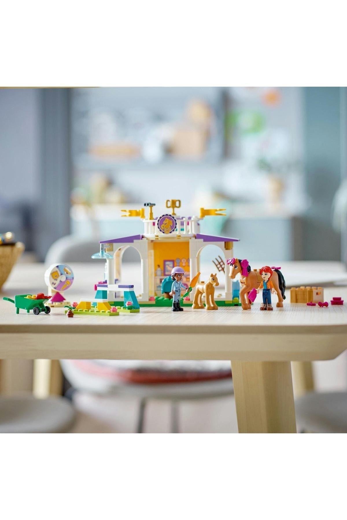 LEGO ® Friends At Eğitimi 41746 - 4 Yaş Ve Üzeri Çocuklar Için 2 Mini Bebek Ve 2 At Figürü Içer-Lego