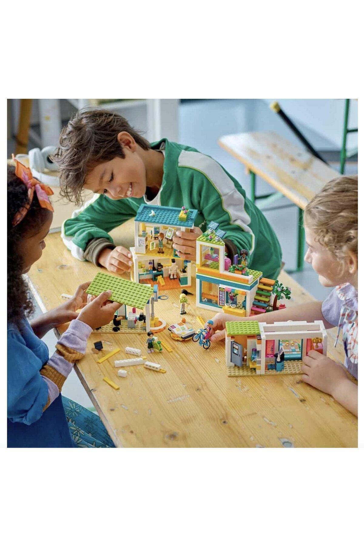 LEGO ® Friends Uluslararası Heartlake Okulu 41731 - 8 Yaş ve Üzeri için Oyuncak Yapım Seti(985 Parça)-Lego