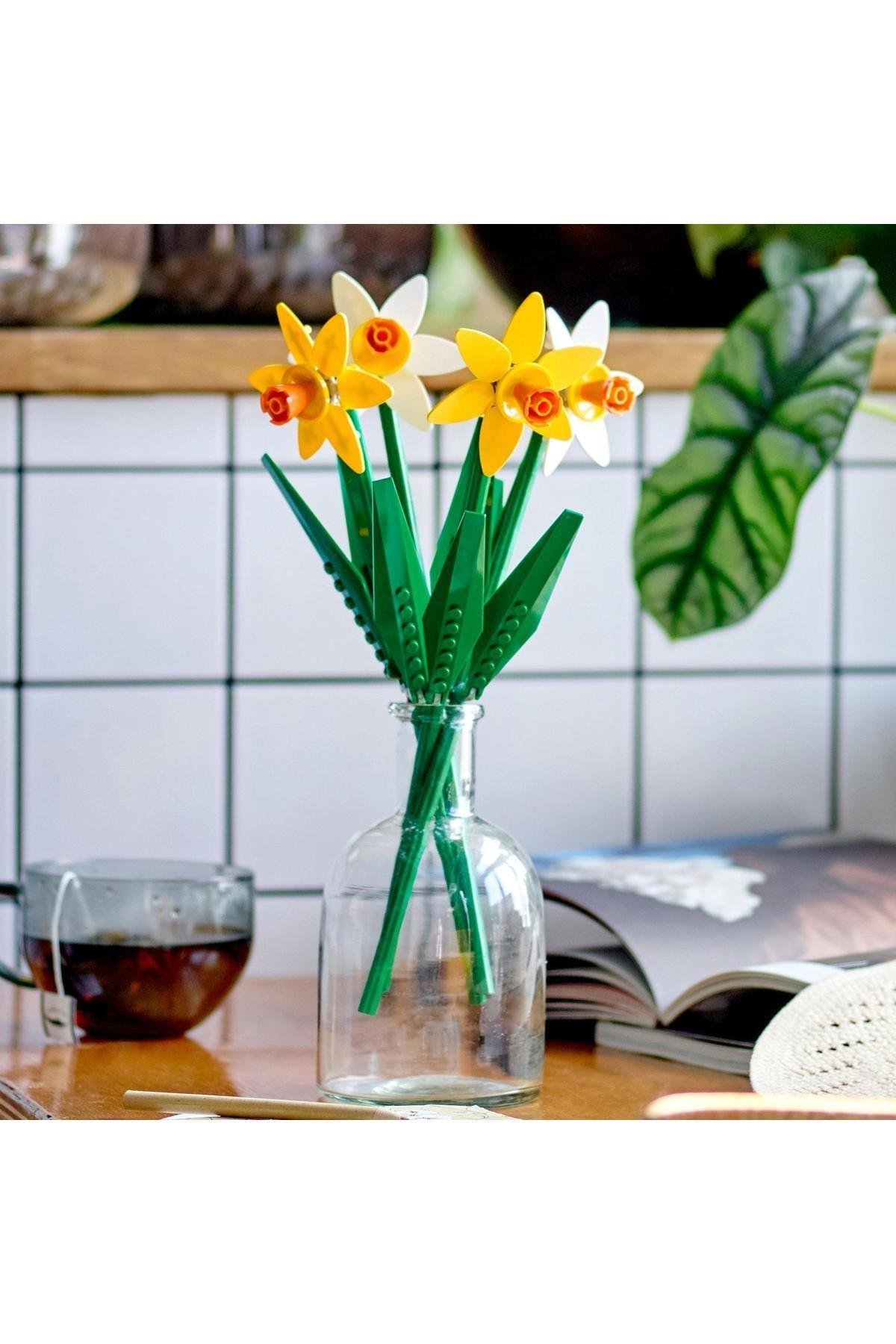 LEGO ® Iconic Nergis Kutlama Hediyesi 40747-Lego