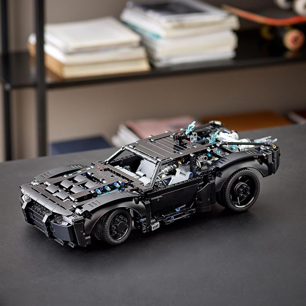 Lego Technic Batman Batmobile 42127-Lego