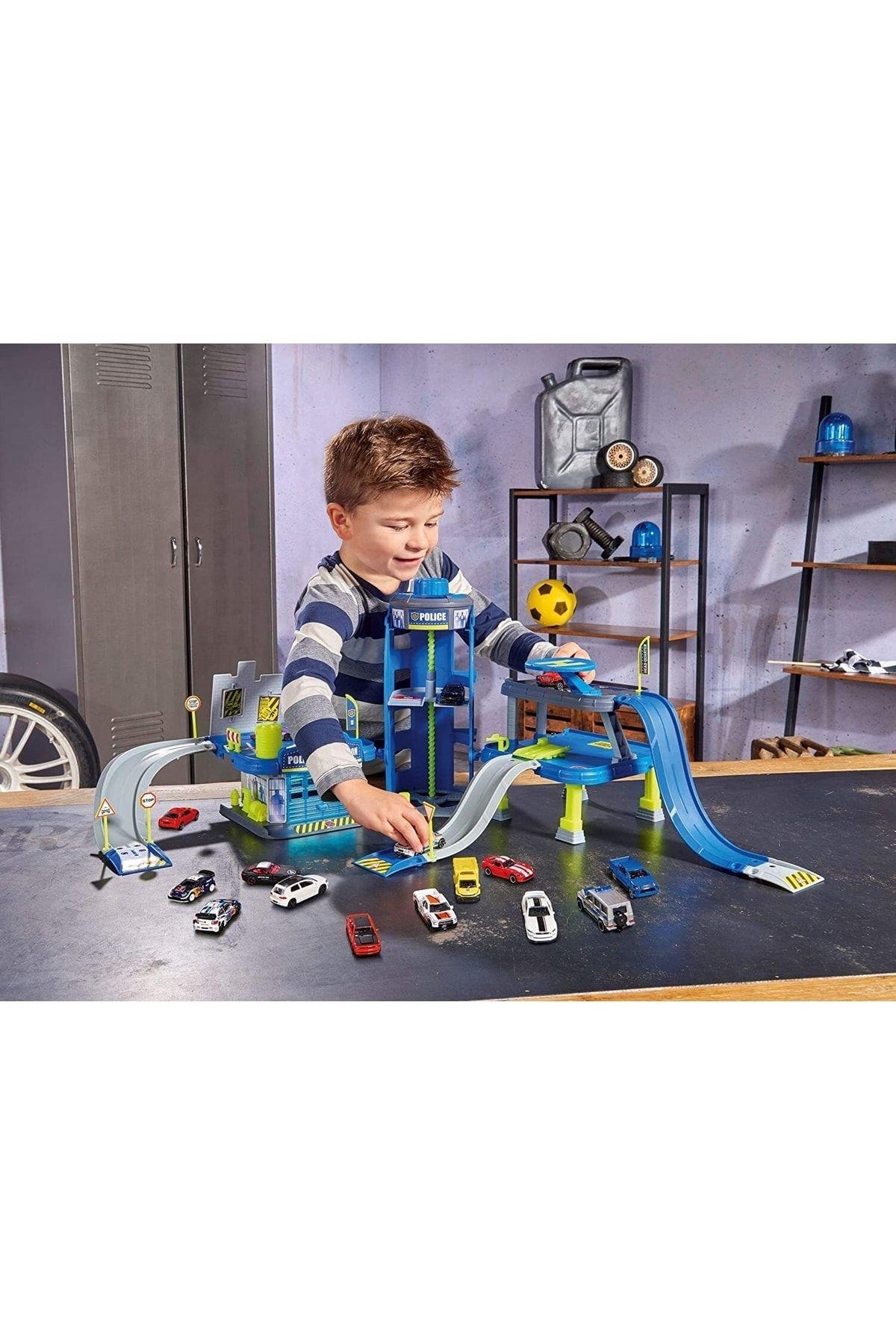 Majorette Sesli Ve Işıklı Büyük Polis Istasyonu + 5 Metal (die-cast) Araçlı 212050030-Araba Garaj ve Setleri