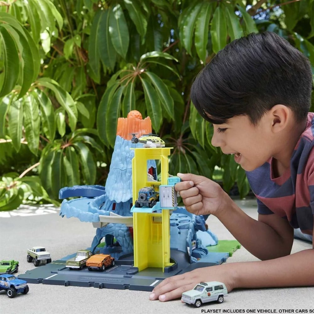 Matchbox Aksiyon Sürücüleri Volkanik Alanda Macera Oyun Seti HHW21-Eğitici Oyuncaklar