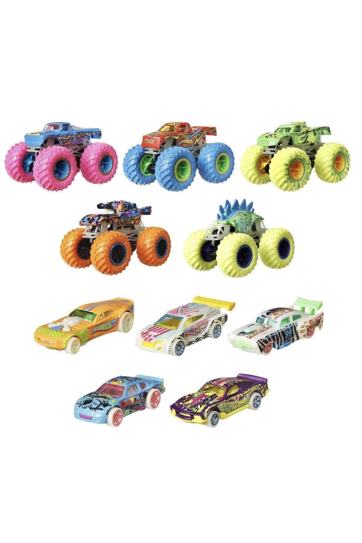 Monster Trucks Karanlıkta Parlayan Araçlar Paketi Hcb57-Araba Garaj ve Setleri