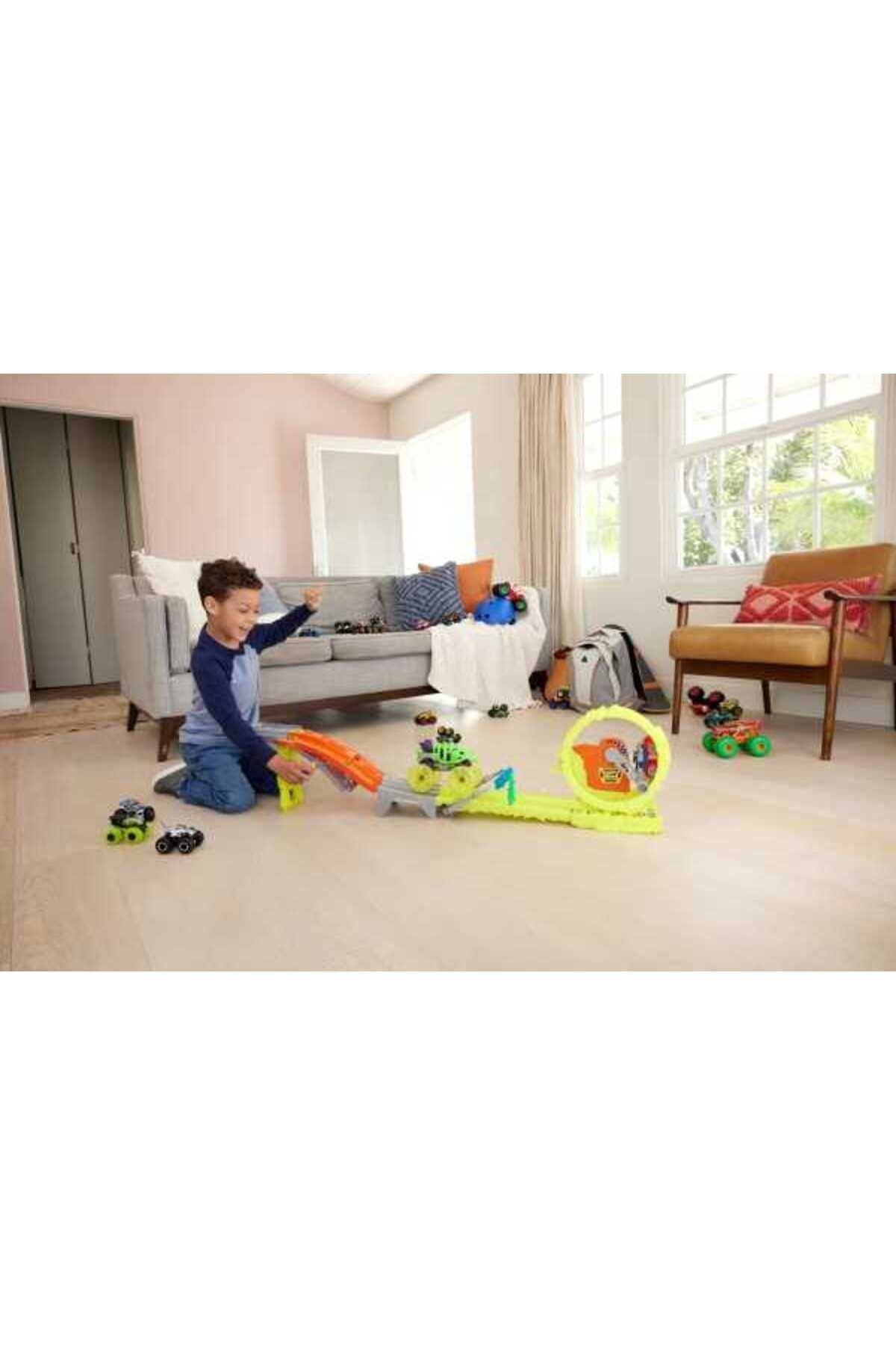 Monster Trucks Power Smashers Oyun Seti HXT05-Araba Garaj ve Setleri