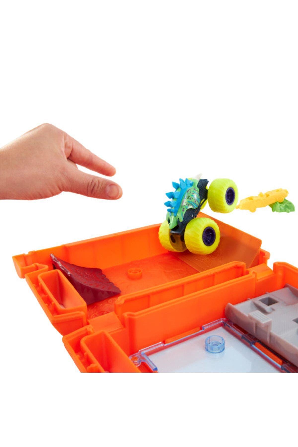 Monster Trucks Taşınabilir Oyun Seti HXT04-Araba Garaj ve Setleri