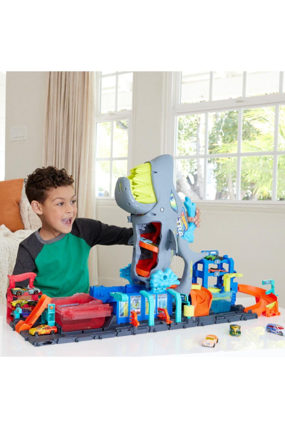 Muhteşem Köpek Balığı Araba Yıkama Oyun Seti HTN82-Araba Garaj ve Setleri