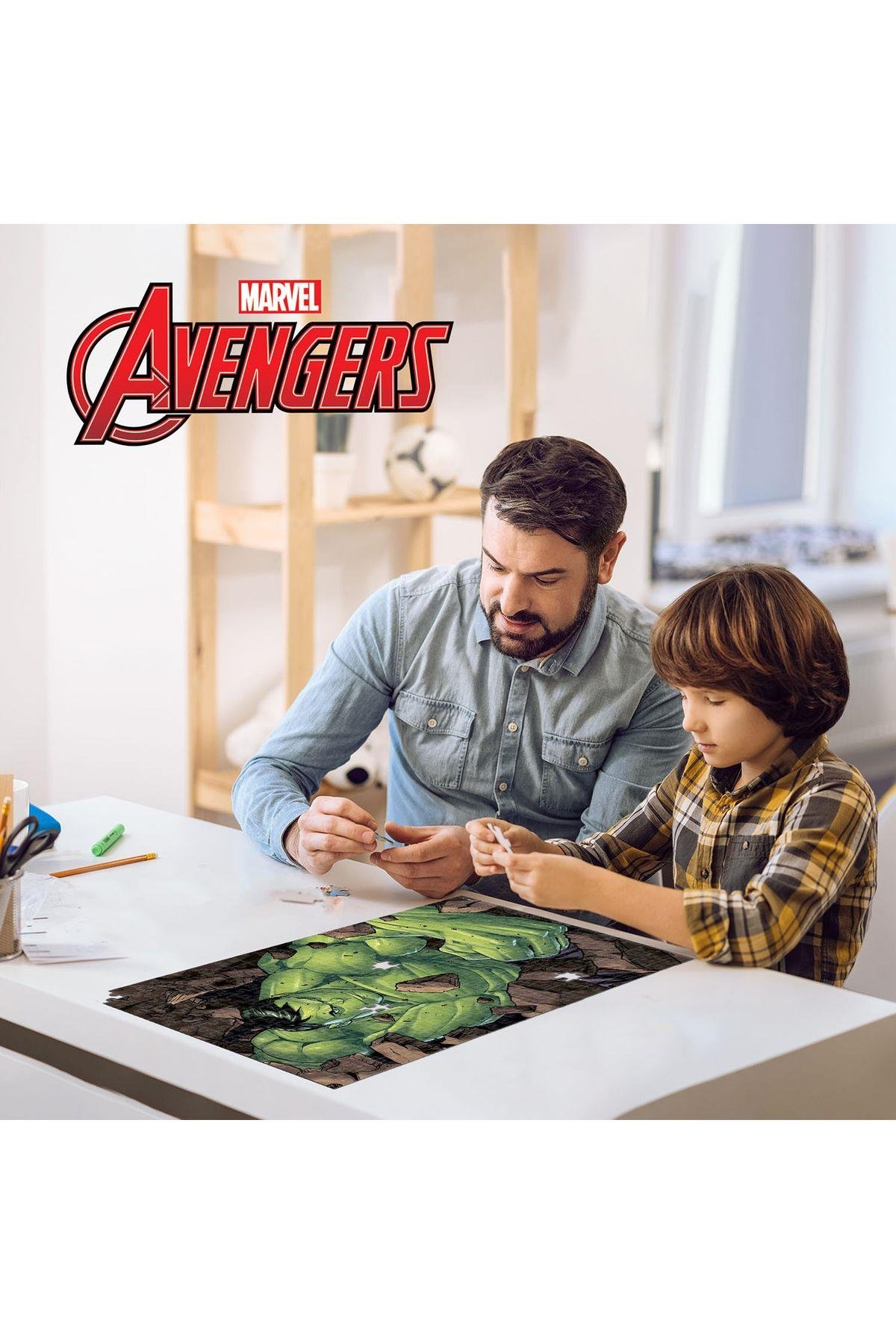 The Hulk 300 Parça Puzzle 35583 - Metal Kutu-Kutu Oyunları