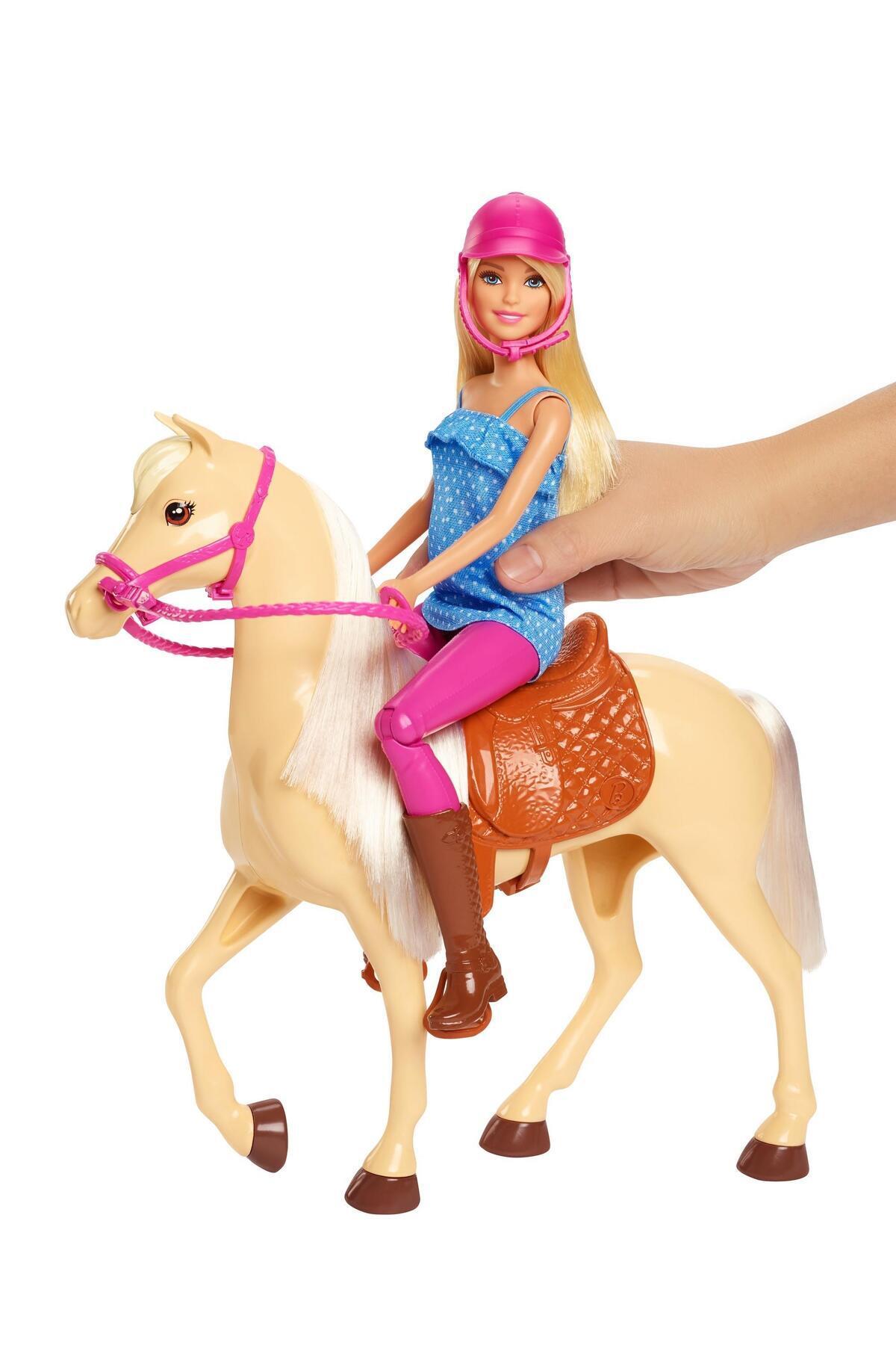 ve Güzel Atı Oyun SetiBarbie ve Güzel Atı Oyun Seti, Sarışın Bebekli FXH13FXH13-Oyuncak Bebekler