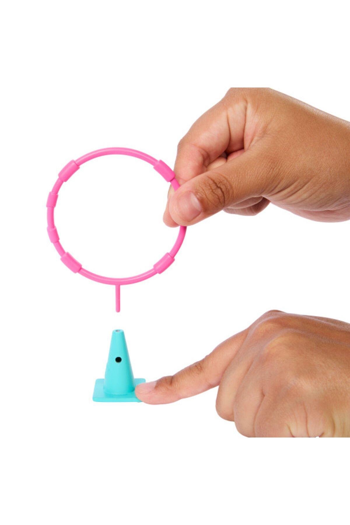 ve Stacie'nin Köpekçik Oyun Parkı HMR10-Oyuncak Bebekler